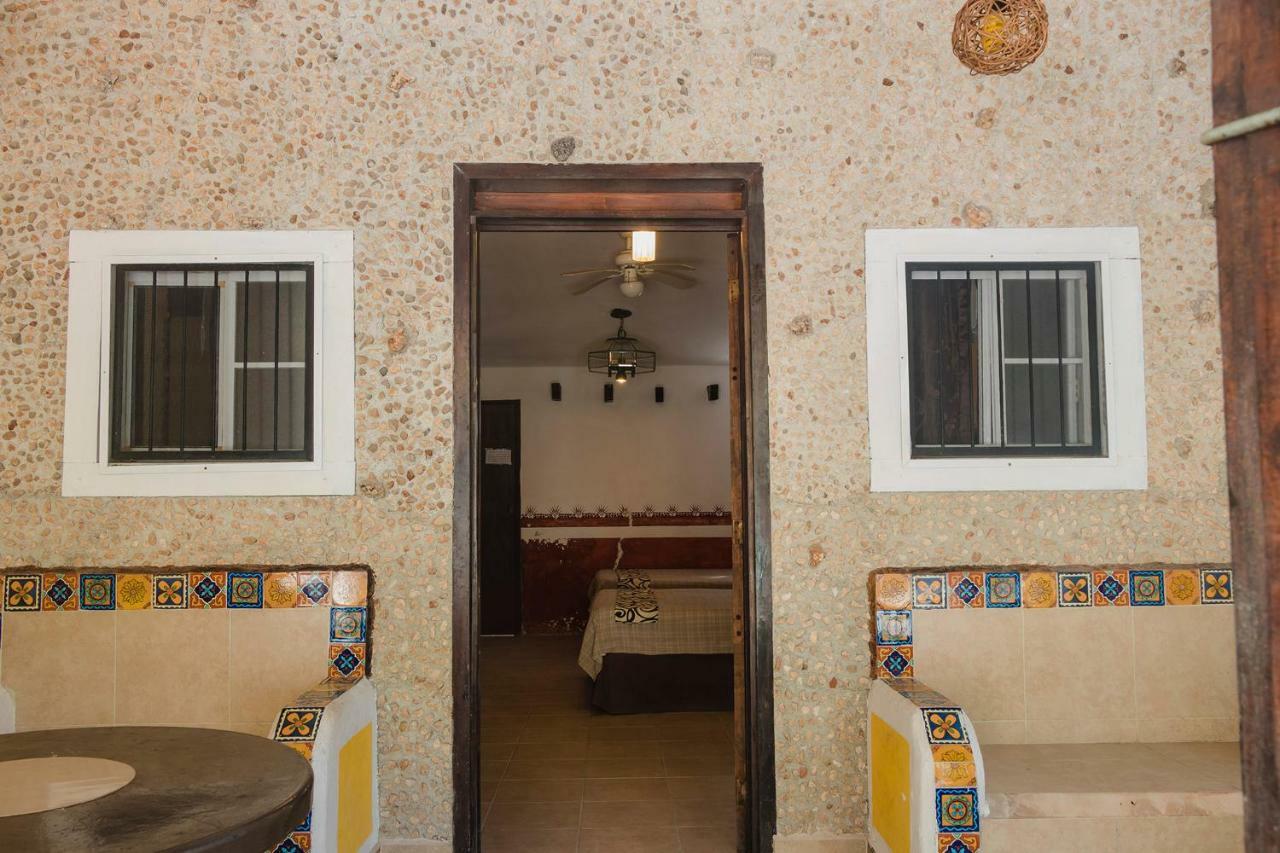 Antigua Lodge, 70 M From Sandy Beach El Cuyo Exterior photo